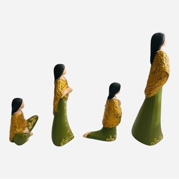 Ecuadorean Gift Ceramic Praying Dolls in colors of green, gold. 13”, 9”, 7”, 5” - Picture 5 of 9